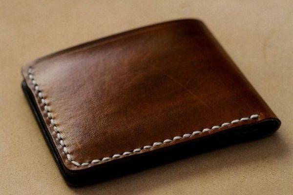 WHAT KIND OF LEATHER IS BEST FOR WALLET?