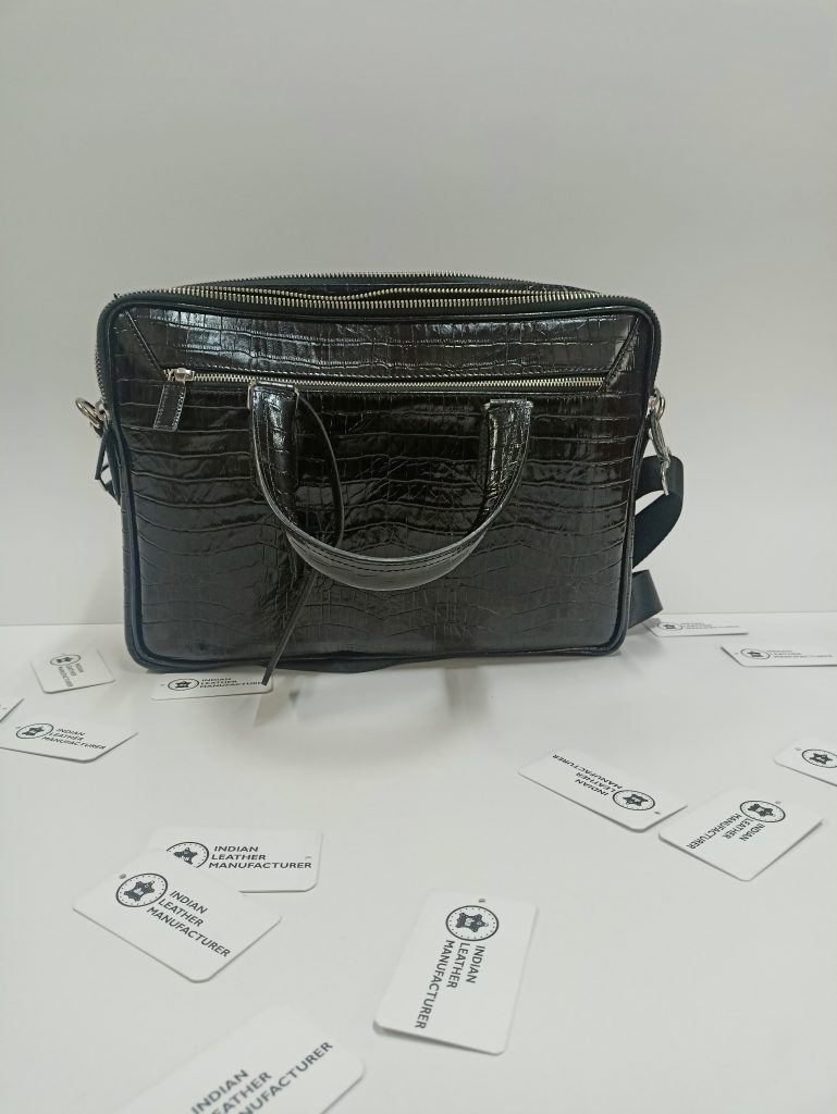 leather laptop bag by ILM - customisation